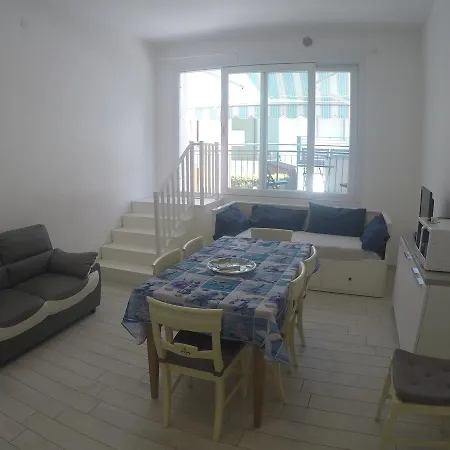 2018 Blanco New Apartament