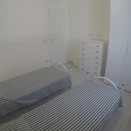 2018 Blanco New Apartament